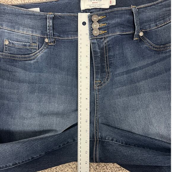 Torrid Womens 20R Jegging 3-Button Stretch Skinny Rock Classic Blue Denim Jeans - Picture 10 of 11